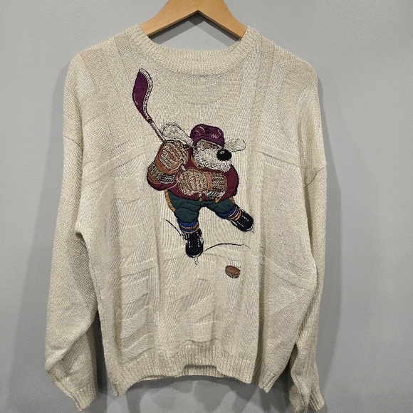 Men's Beige Sweater with Hockey Bear Design Size Large - Picture 2 of 4